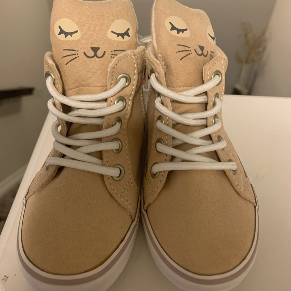 BRAND NEW Toddler Girl Old Navy Kitten Sneakers